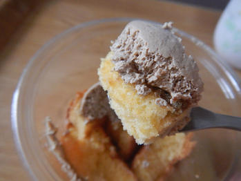 丸福珈琲店　クリームカステラ